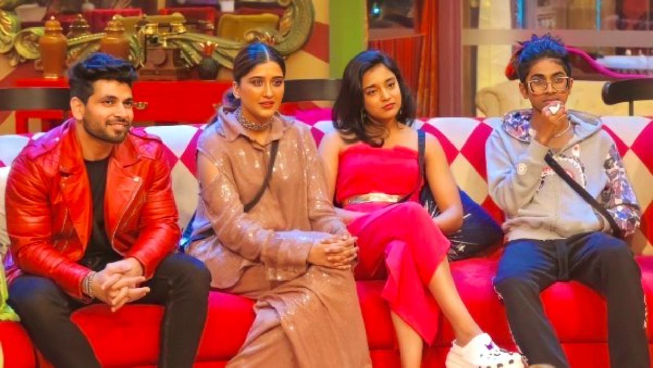 The famous mandli of Bigg Bogg 16 became everyone&rsquo;s favourite&nbsp;